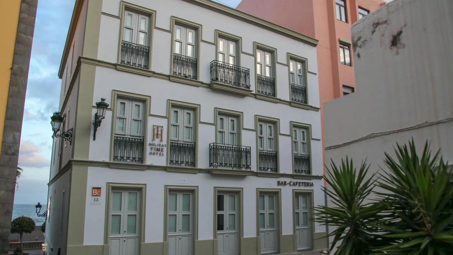 Hotel Emblematico Holiday Time Santa Cruz de la Palma  Santa Cruz de la Palma (Isla de la Palma)